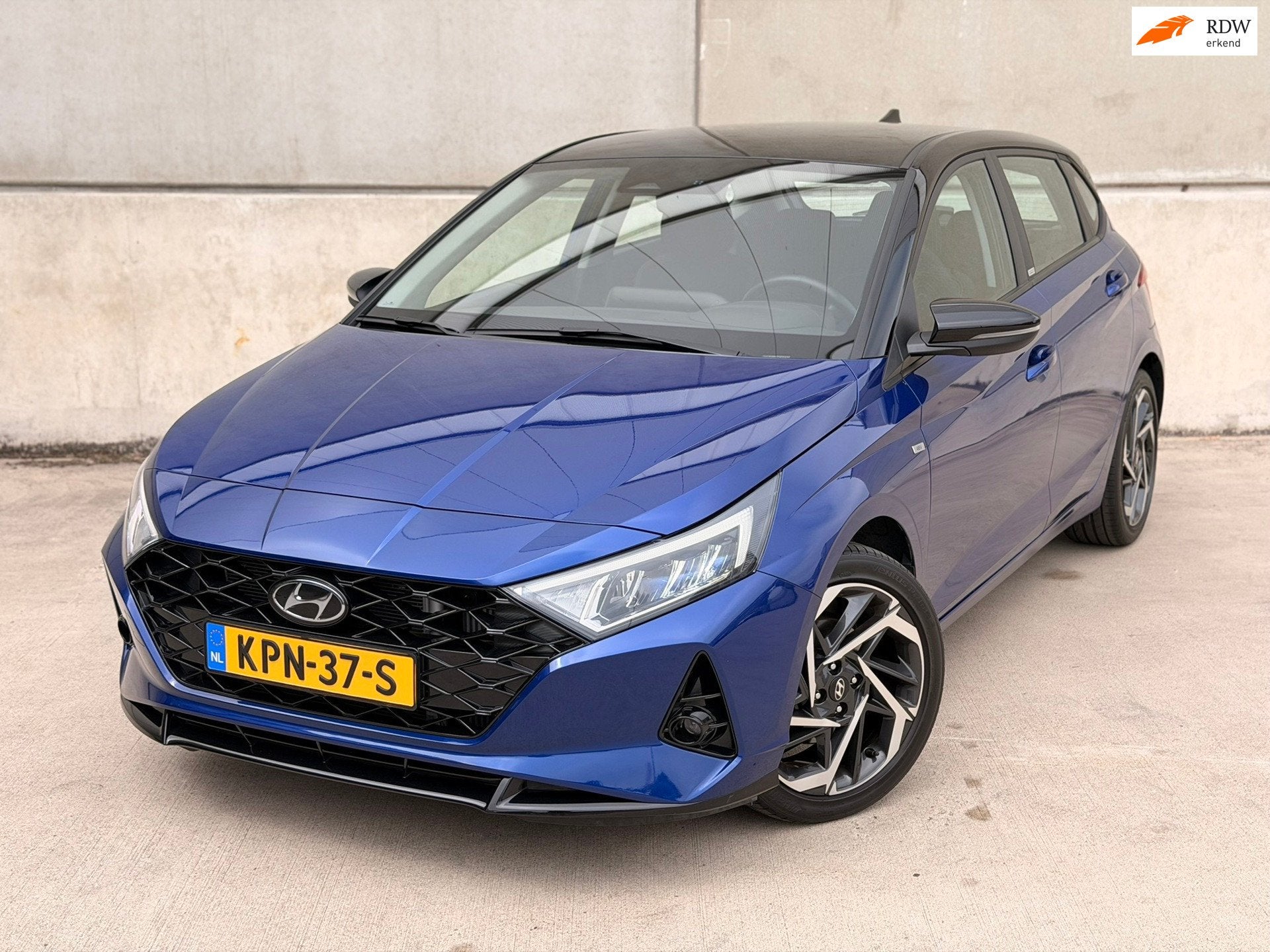 Hyundai i20 1.0 T-GDI LED BOSE Trekh. Camera CarPlay 17' Nav, Voorwielaandrijving, Dealer onderhouden, Gebruikt, Blauw