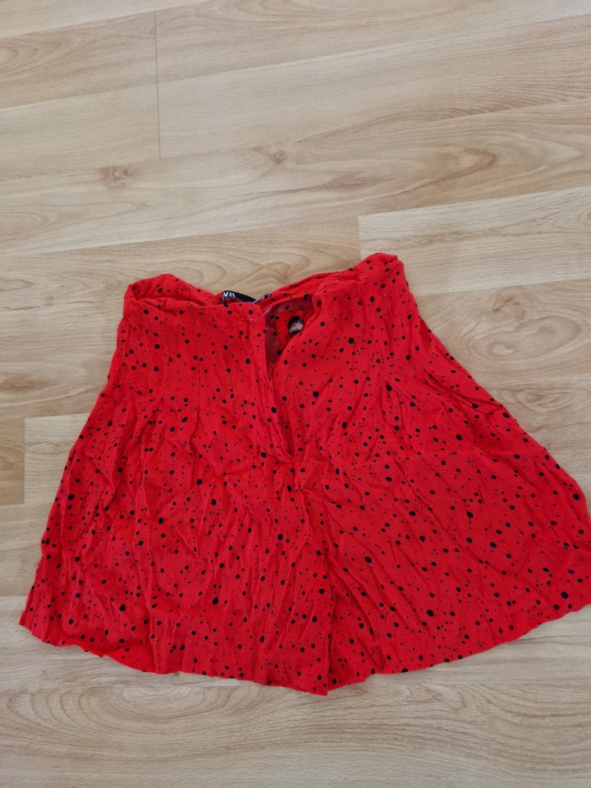 kort broekje rood Zara, Kleding | Dames, Kort, Ophalen of Verzenden, Zo goed als nieuw, Maat 36 (S)