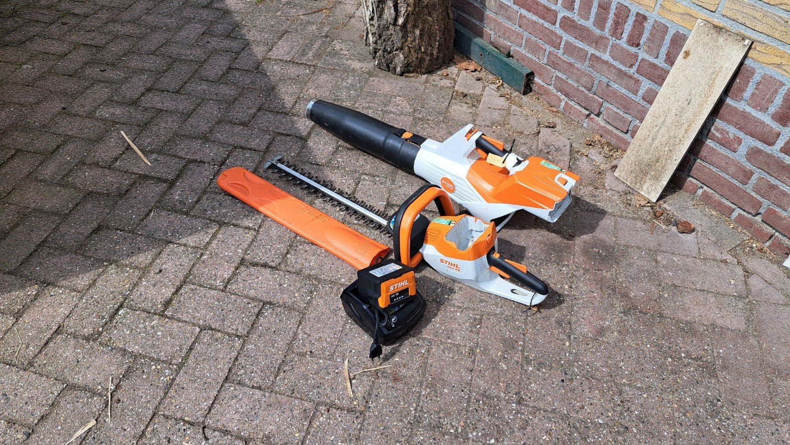 Stihl HSA 56 en BGA 60 heggenschaar en bladblazer set, Ophalen, Stihl, HSA 56 en BGA 60, ????
