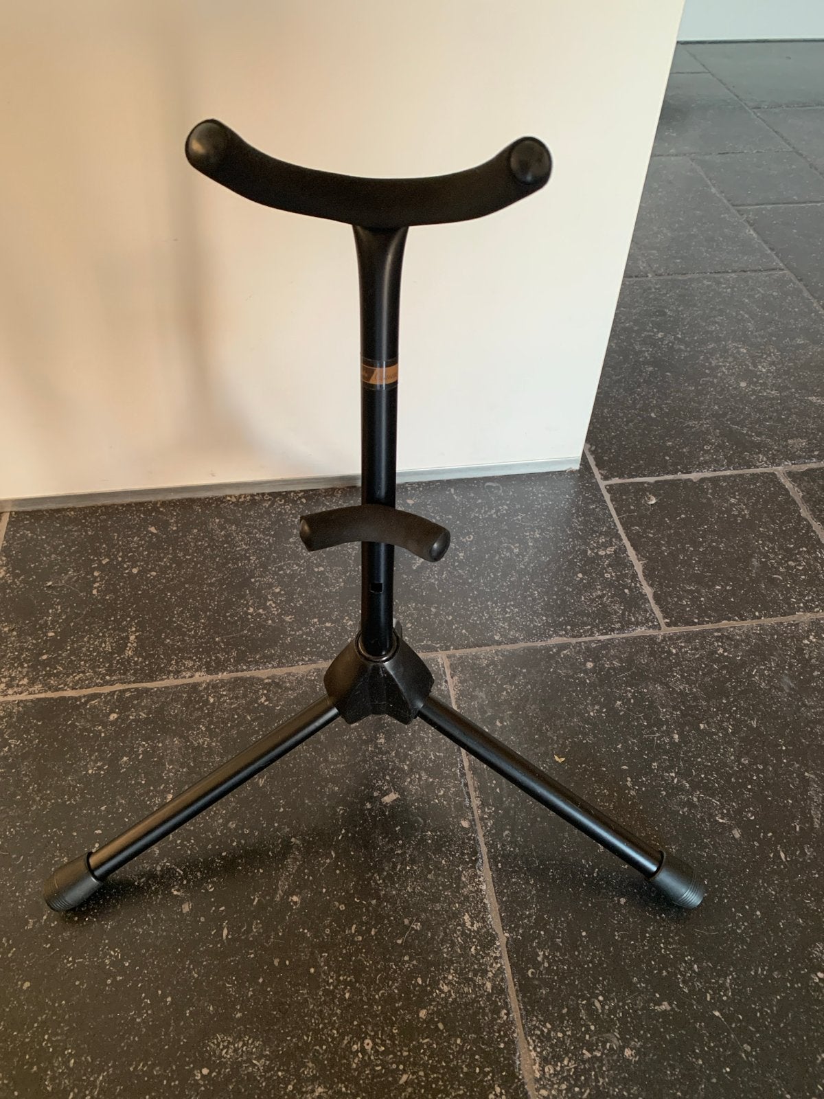 Hamilton Classic Saxofoon Standaard - Compact & Stevig, Muziek en Instrumenten, Standaards, Ophalen, Gebruikt, Instrumentstandaard
