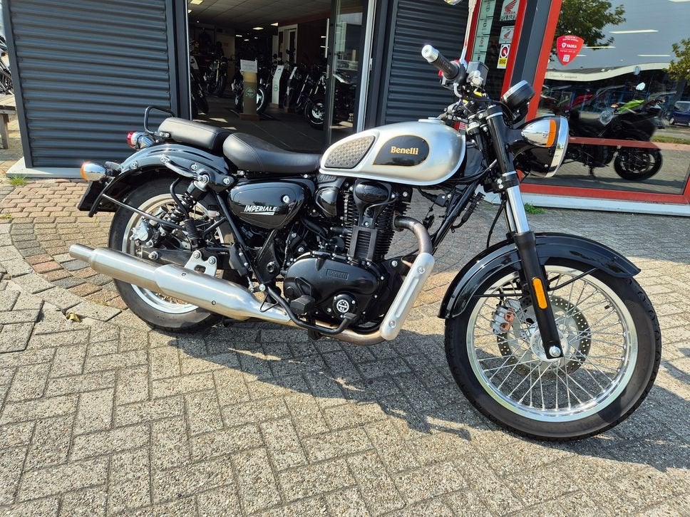 BENELLI IMPERIALE 400 (bj 2020), Motoren, 400 cc, Motorrijbewijs A, Bedrijf, Onbekend