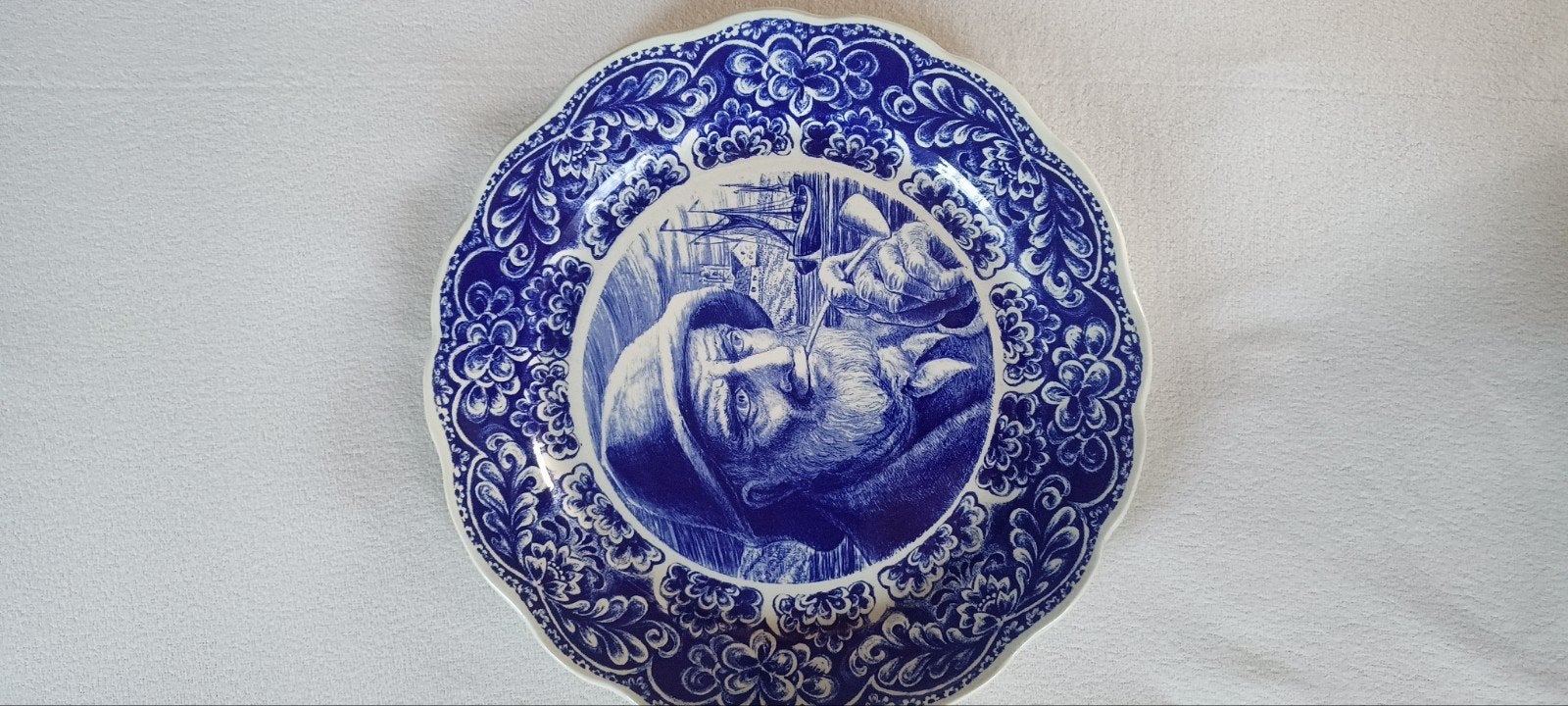 Antiek Boch Frères Delft Wandbord - Visser met Pijp, Antiek en Kunst, Antiek | Wandborden en Tegels, Ophalen of Verzenden