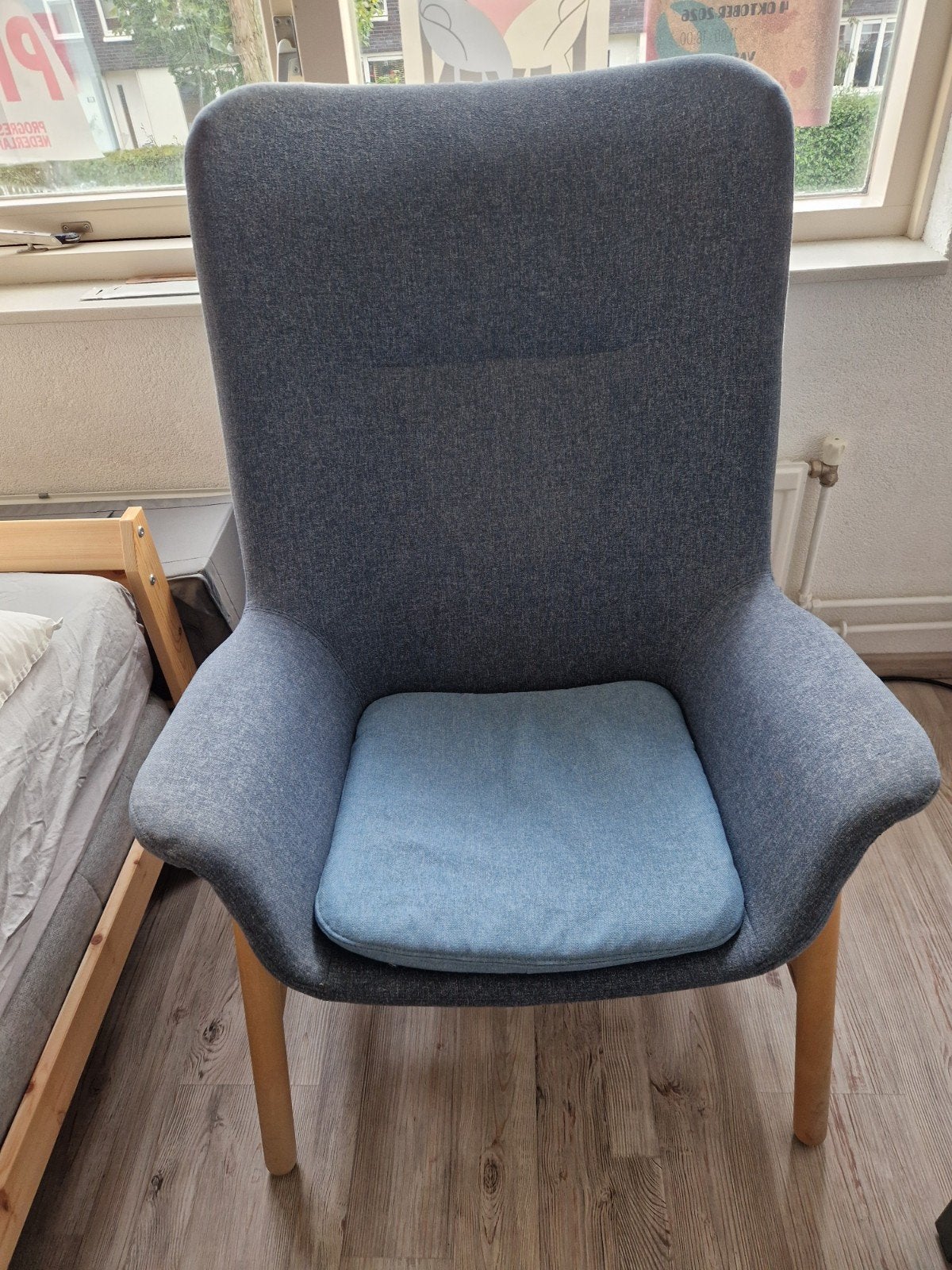 mooie leunstoel Ikea (Vedbo blauw), Ophalen, Hout, Gebruikt, Blauw