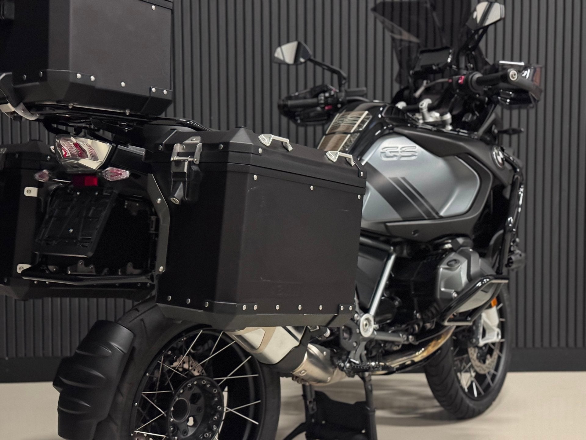 BMW All-Road R 1250 GS Adventure TRIPLE BLACK | 3 KOFFERS |, 1254 cc, Bedrijf, Handvatverwarming, Meer dan 35 kW