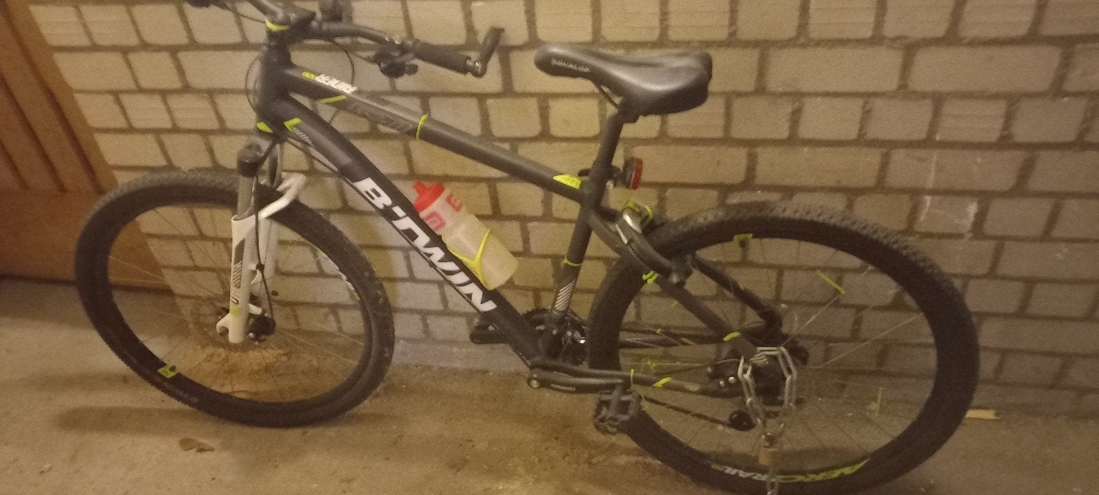 mountainbike btwinn 26" zgan, Fietsen en Brommers, Fietsen | Mountainbikes en ATB, Ophalen, Zo goed als nieuw, Overige merken