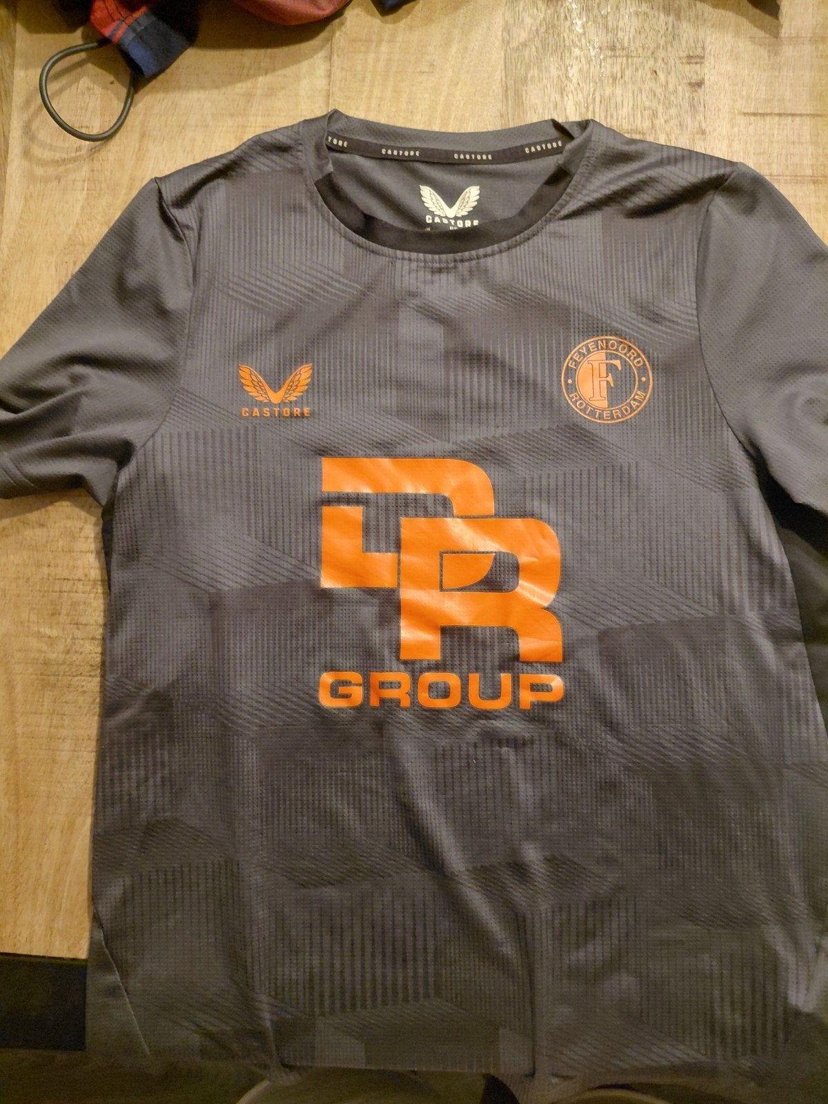 Feyenoord shirts en barcelona maat 158, Maat XS of kleiner, Ophalen of Verzenden, Zo goed als nieuw, Shirt