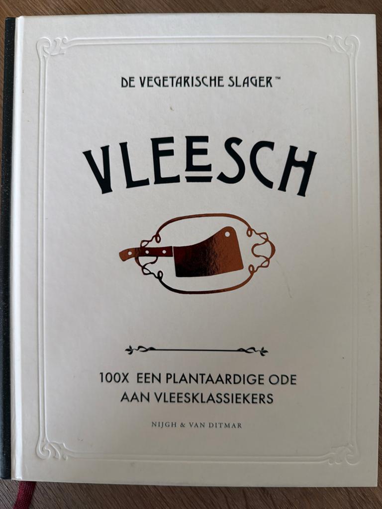 Vleesch: 100x een plantaardige ode aan vleesklassiekers, Boeken, Kookboeken, Hoofdgerechten, Vegetarisch, Ophalen of Verzenden