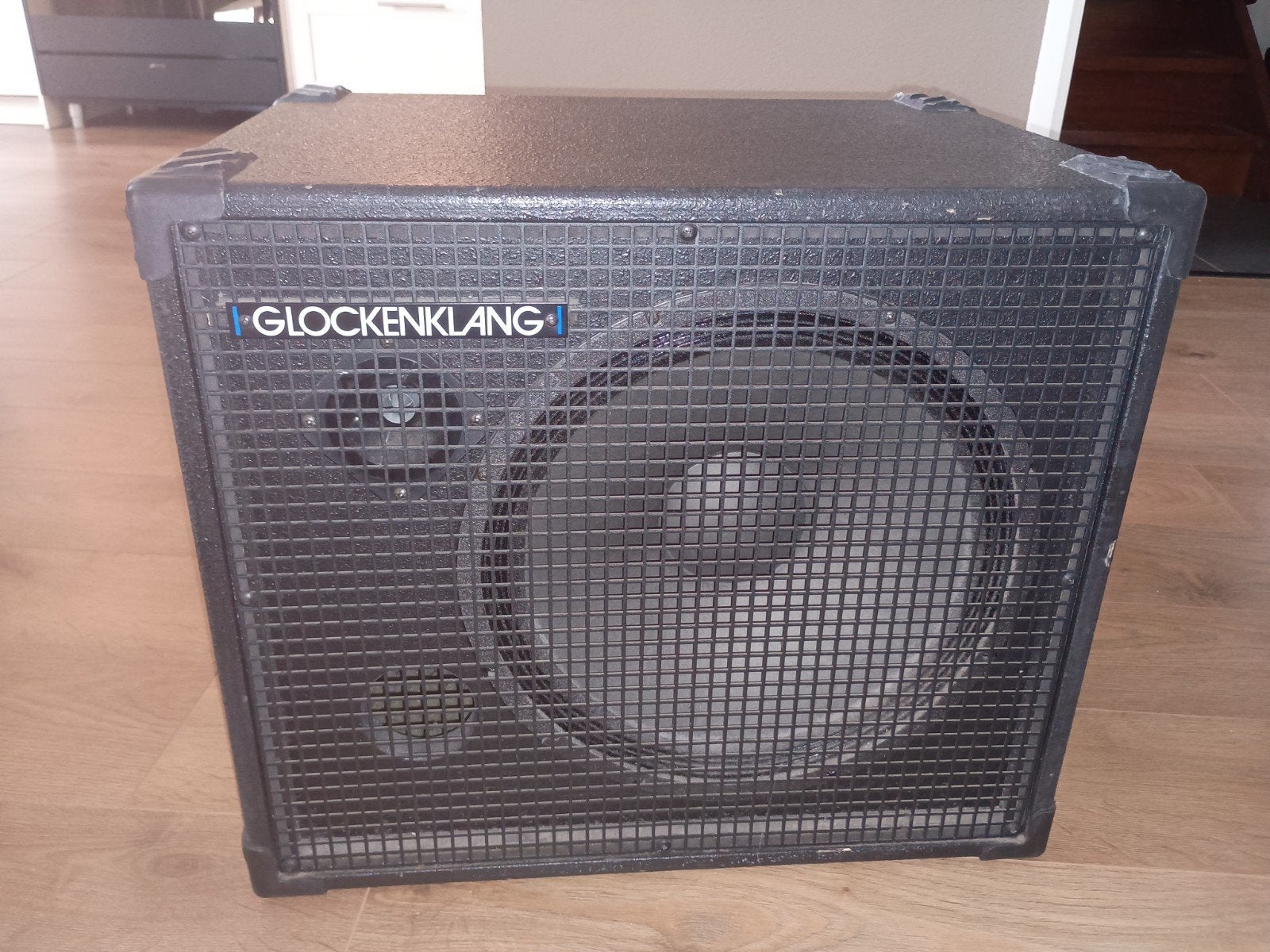 Glockenkklang Uno Rock Deluxe 1x15 met stevige hoes, Ophalen, Gebruikt, Basgitaar, 100 watt of meer