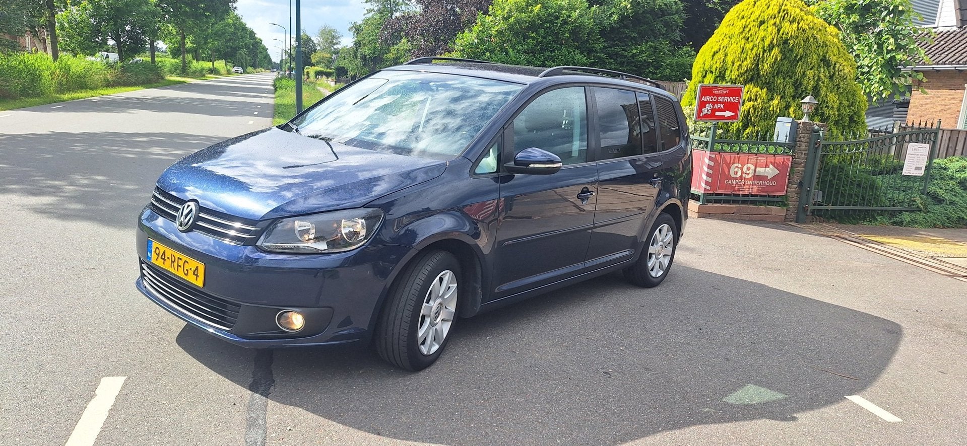 Volkswagen Touran 1.4 TSI Comfortline, Voorwielaandrijving, Euro 5, Zwart, 4 cilinders