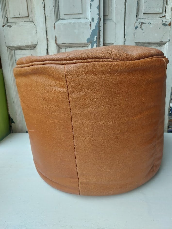 Stoere Vintage Leren Poef / Hocker, Vintage, Vintage, Minder dan 50 cm, Ophalen of Verzenden