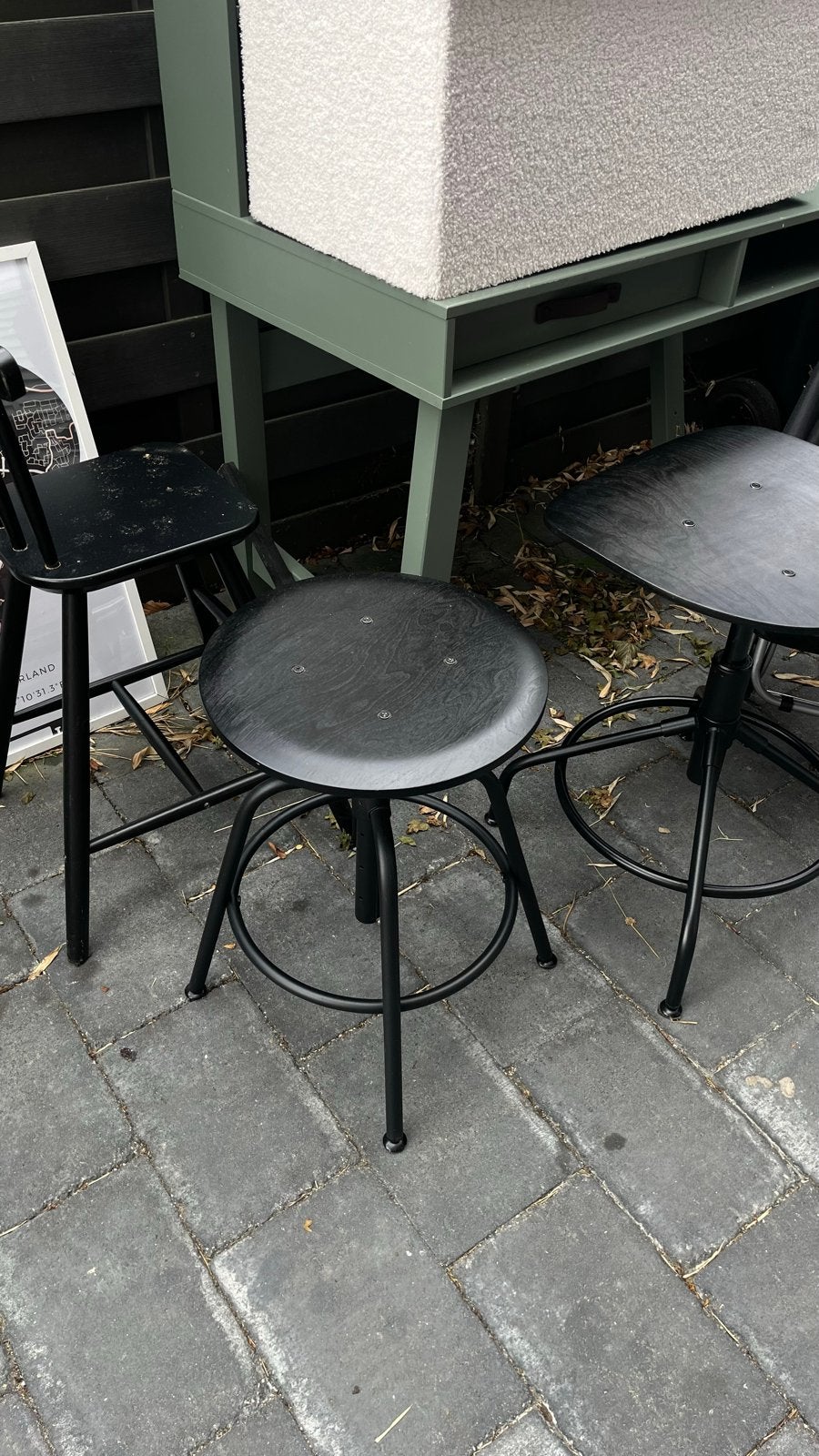 IKEA verstelbare kruk - Zo goed als nieuw, Huis en Inrichting, Krukjes, Ophalen, In hoogte verstelbaar, Zo goed als nieuw, Staal