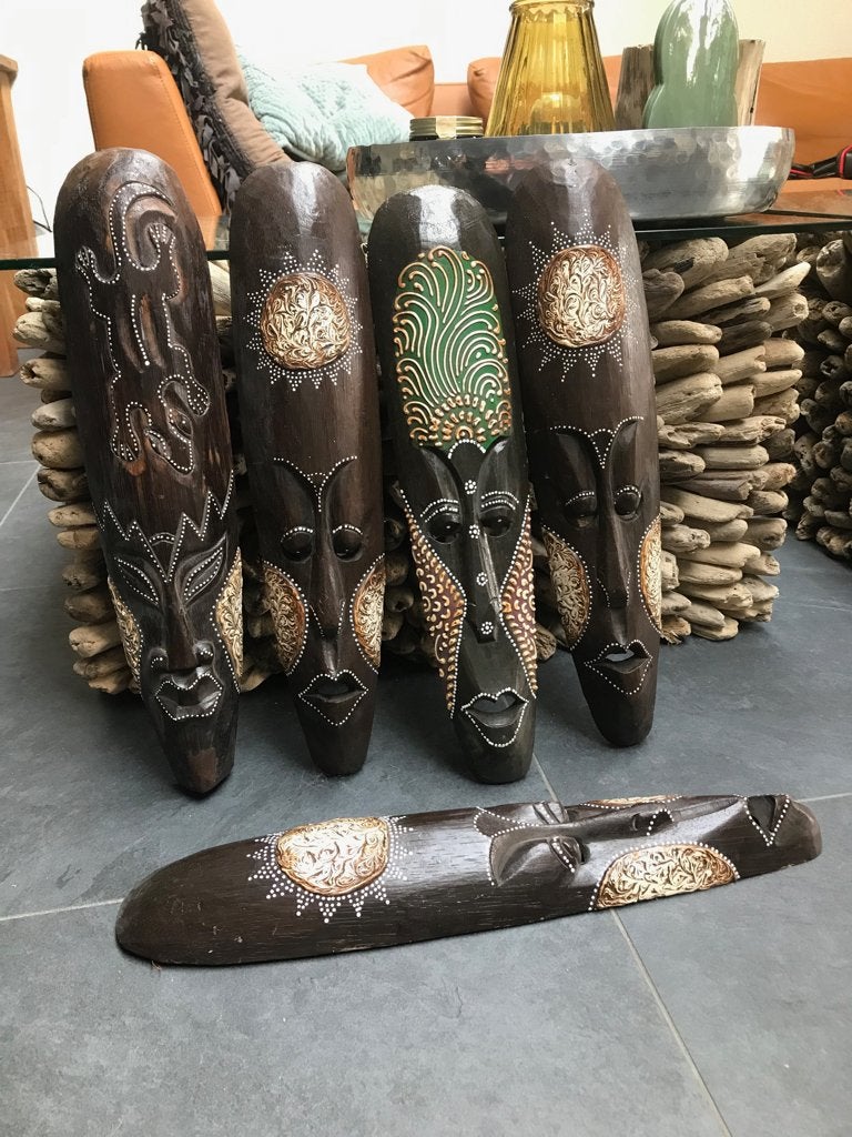 Houtsnijwerk maskers uit bali handbeschilderd 50 cm, Antiek en Kunst, Overige onderwerpen, Handgemaakt, 20 - 50 cm, Hout