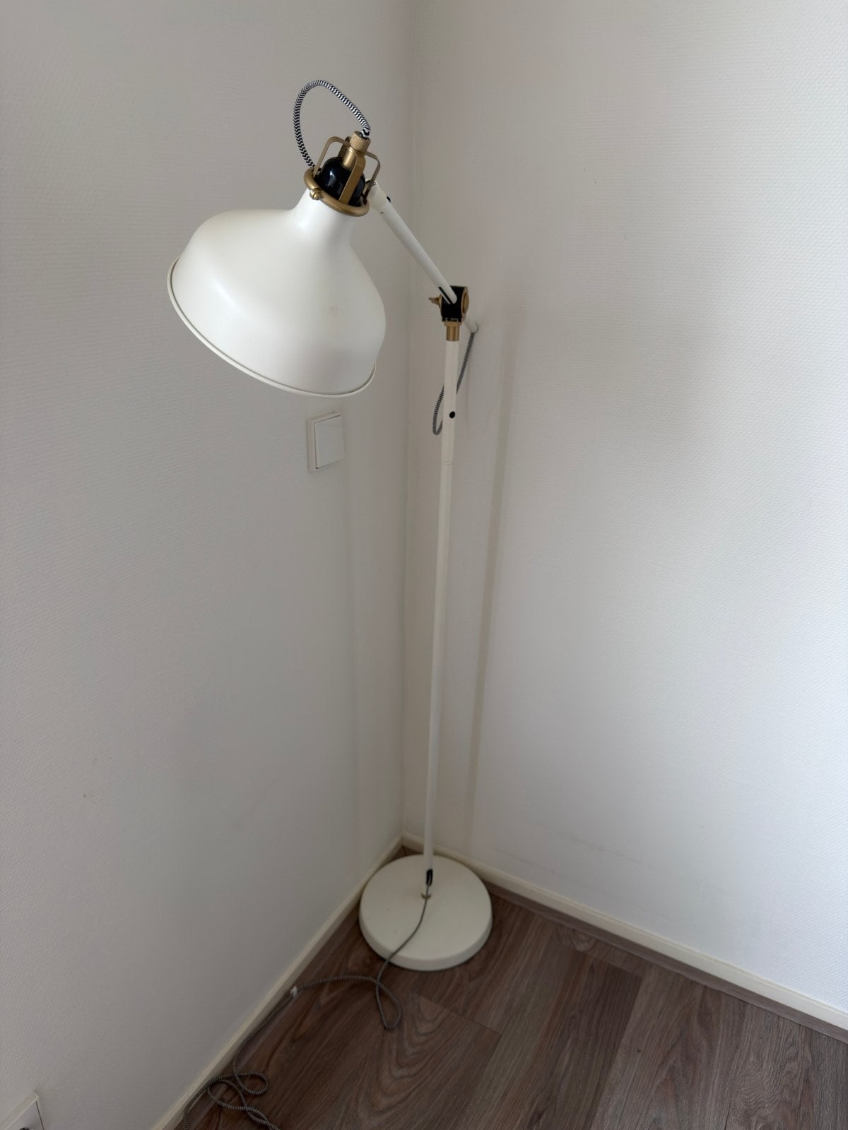 IKEA HEKTAR Vloerlamp - Wit, verstelbaar, Ophalen, Gebruikt, E27 (groot), Metaal