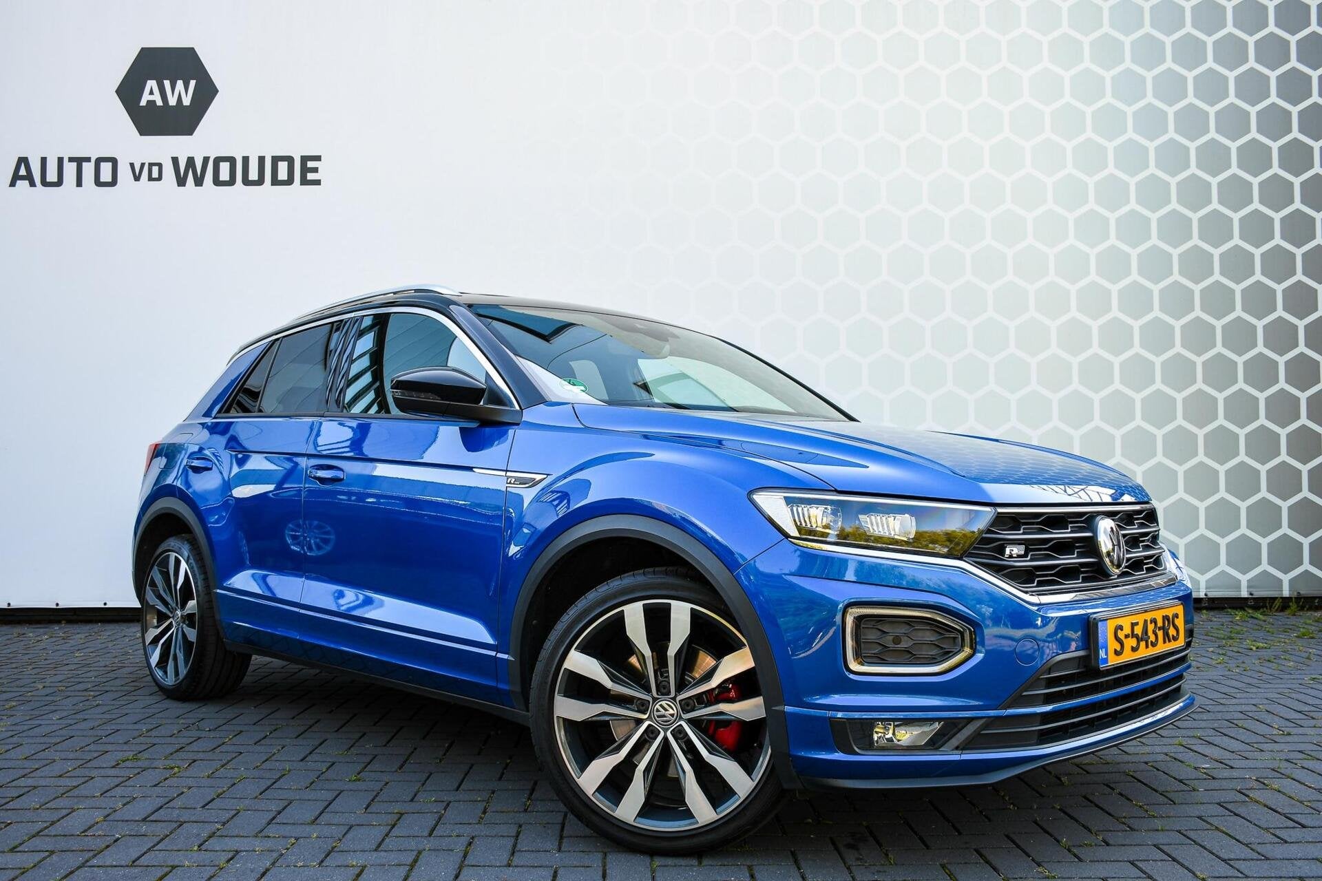 Volkswagen T-Roc 1.5 TSI Sport Business 3X R-line Pano Virtu, Stof, 4 cilinders, 150 pk, Blauw