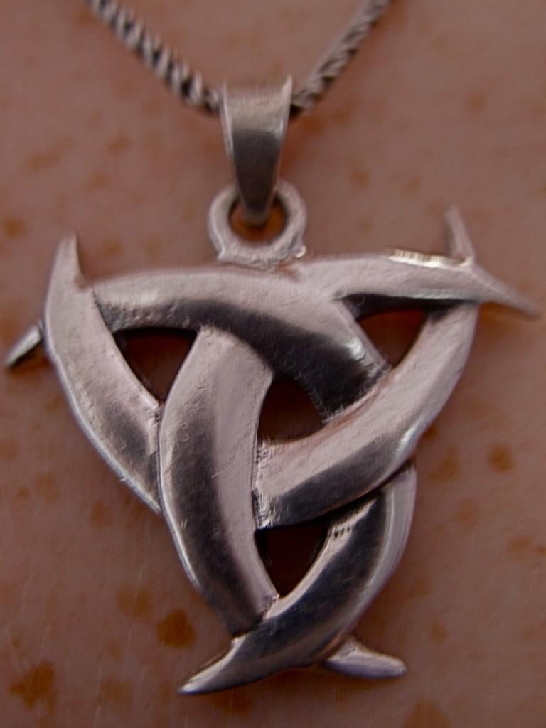 Zilveren 925 zilver kettinghanger Noors / Viking triskelion, Verzenden, Nieuw, Kruis of Symbool, Zilver