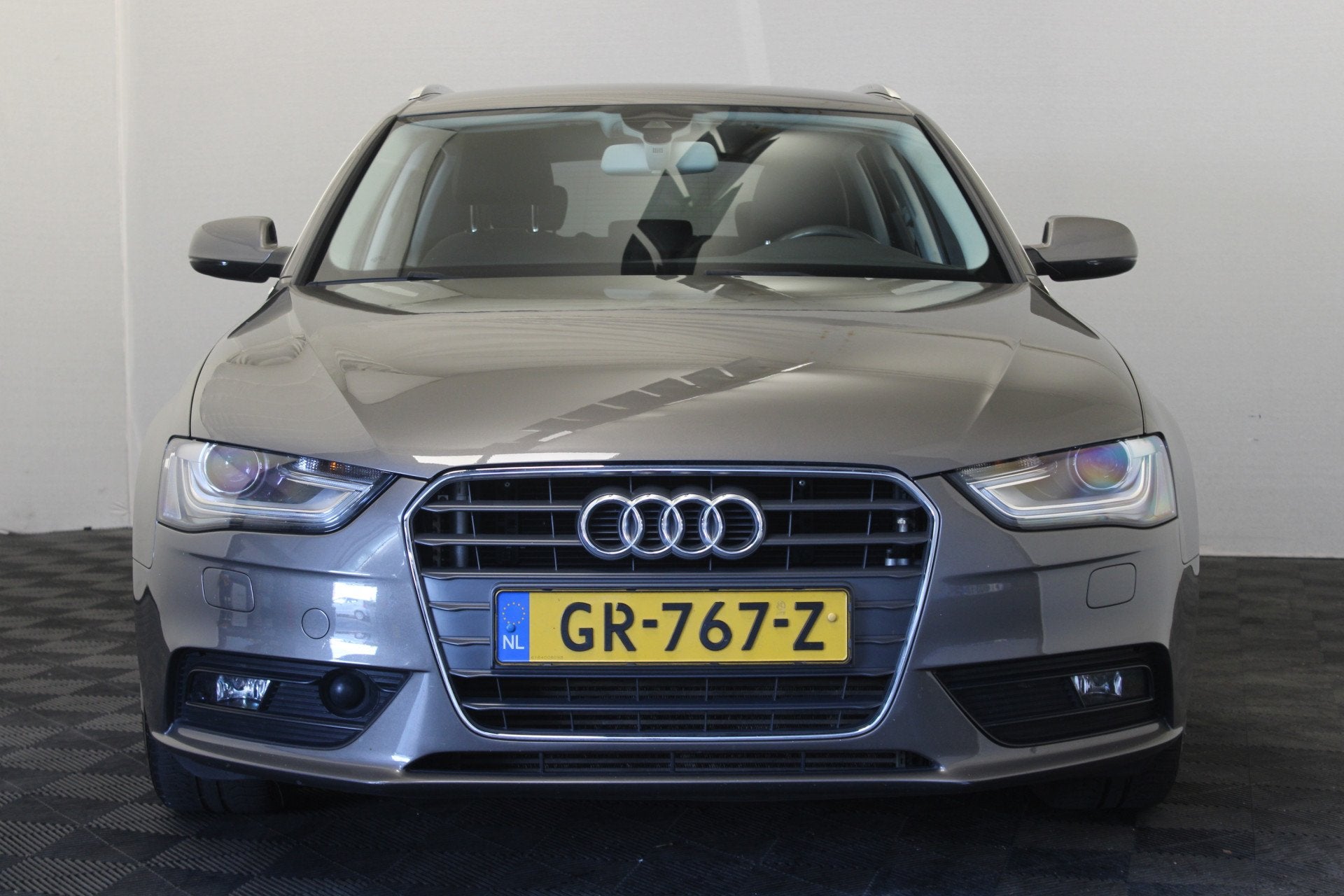 Audi A4 Avant 1.8 TFSI Advance (bj 2015), Voorwielaandrijving, Stof, Gebruikt, Origineel Nederlands