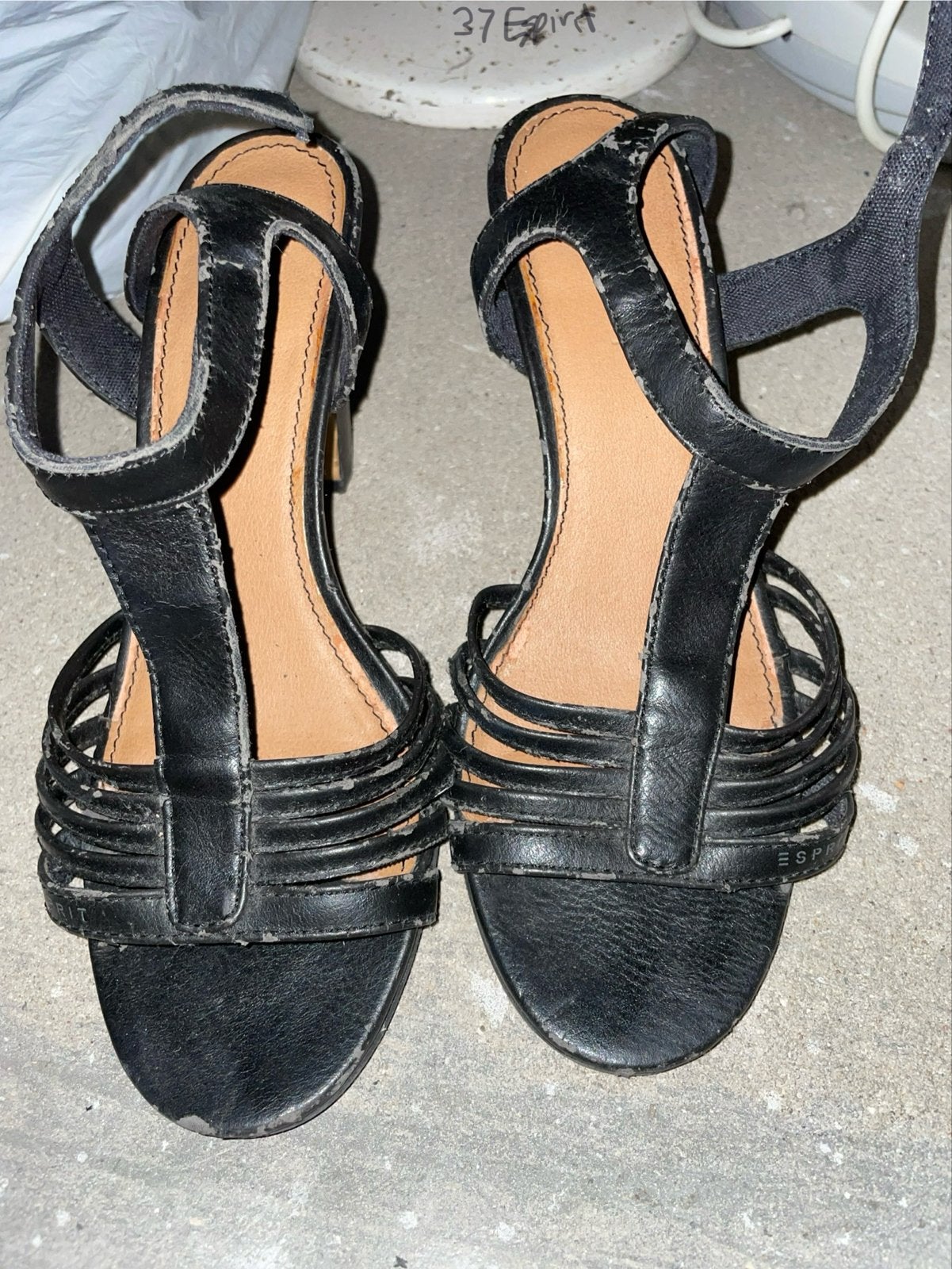 Zwarte Esprit sandalen met hak - Maat 37, Ophalen of Verzenden, Gedragen, Zwart, Sandalen of Muiltjes