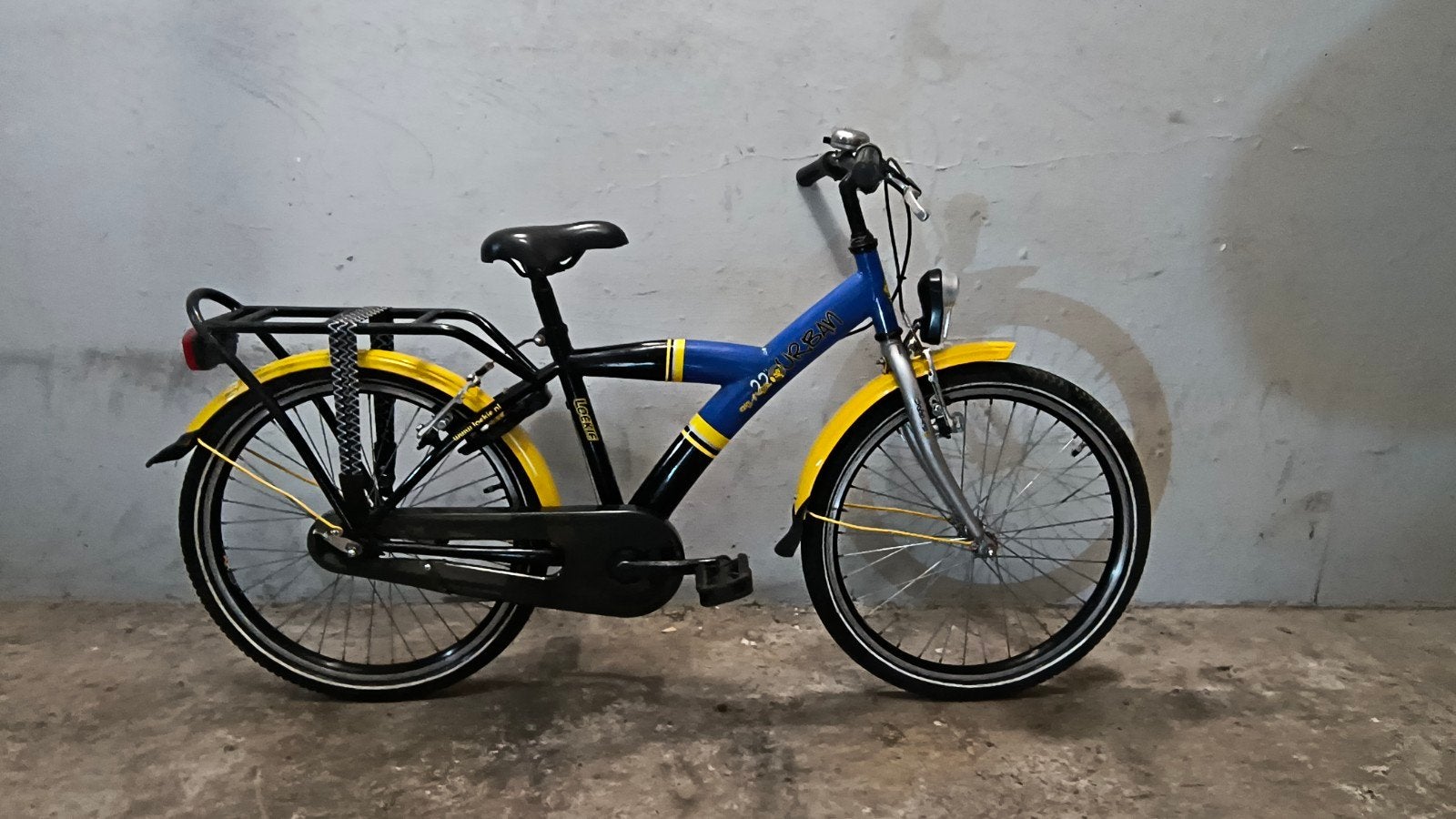 Jongensfiets meisjesfiets kinderfiets 22inch Loekie urban, Ophalen, 20 inch of meer, Loekie