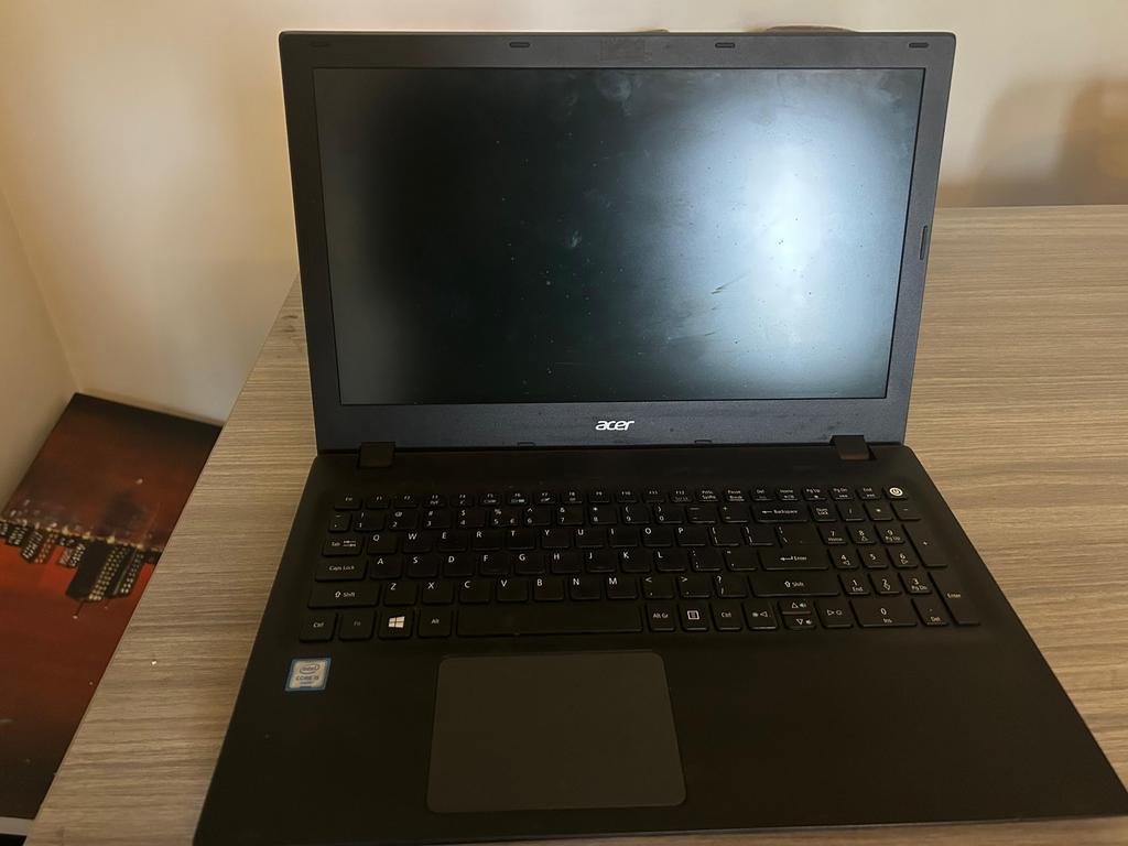 Acer travelmate P258, Computers en Software, Windows Laptops, 2 tot 3 Ghz, 15 inch, Ophalen of Verzenden, Zo goed als nieuw