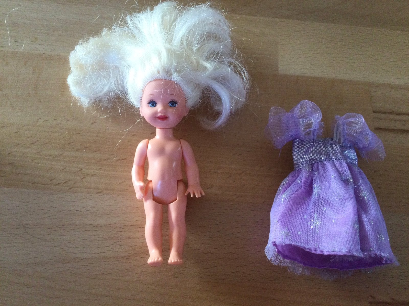 Barbie / poppen diverse items bieden, Ophalen of Verzenden, Zo goed als nieuw, Barbie
