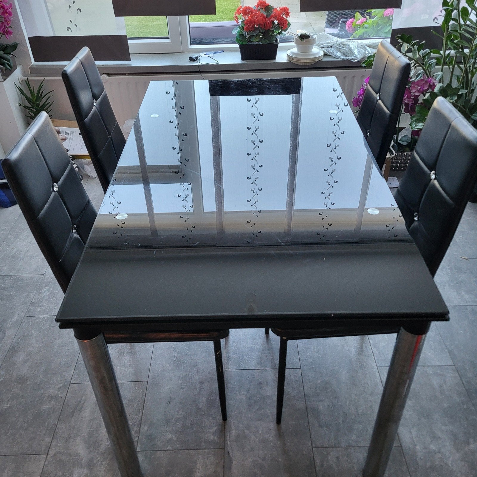 Uitschuifbare eettafel, Huis en Inrichting, Tafels | Eettafels, Ophalen, Gebruikt, 50 tot 100 cm, 150 tot 200 cm