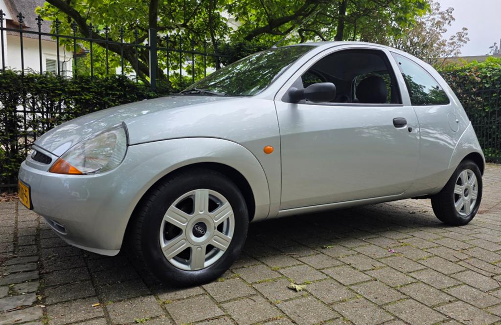 Ford Ka 1.3 /Airco      NIEUWSTAAT️✅️, Auto's, Ford, Particulier, Ka, ABS, Airbags, Airconditioning, Centrale vergrendeling, Elektrische ramen