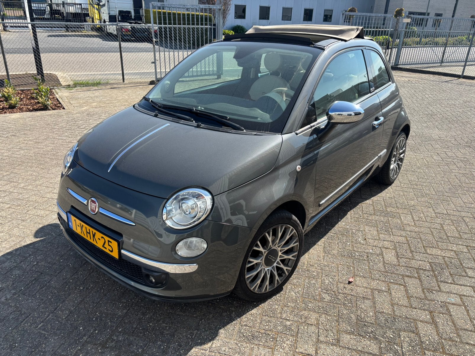 Fiat 500C 0.9 85pk Turbo Twinair 2013 Grijs, Auto's, Fiat, 31 €/maand, Cabriolet, Origineel Nederlands, Bedrijf