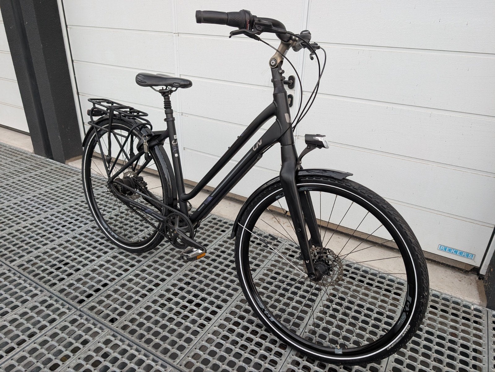 Mooie Giant Anytour / Liv Allure belt drive Nexus 8
- Shiman, Fietsen en Brommers, Ophalen, 53 tot 56 cm, Giant, Zo goed als nieuw