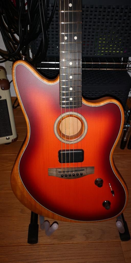2020 Fender American Acoustasonic Jazzmaster + Fender Gigbag, Ophalen, Zo goed als nieuw, Hollow body, Fender