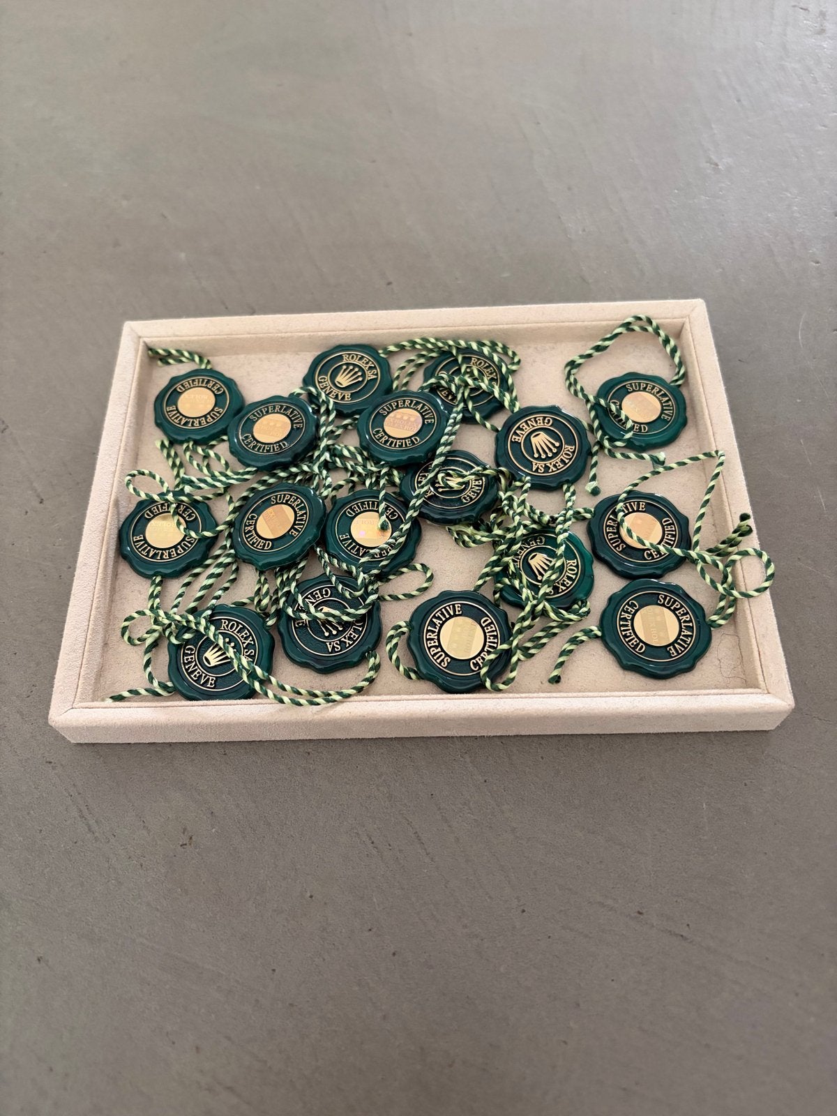 Originele Rolex Hang Tags / Seal Tags Groen, Ophalen of Verzenden, Overige materialen