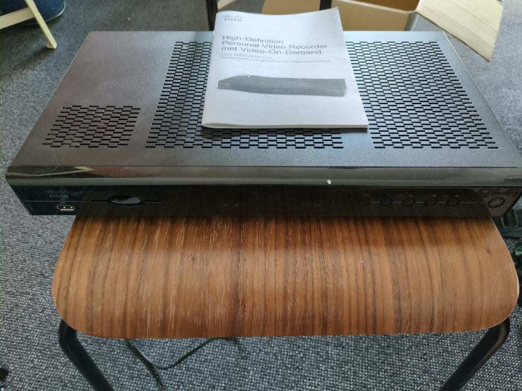 Ziggo cisco catv 8485DVB digitale decoder, Ophalen of Verzenden, Zo goed als nieuw, Harddiskrecorder