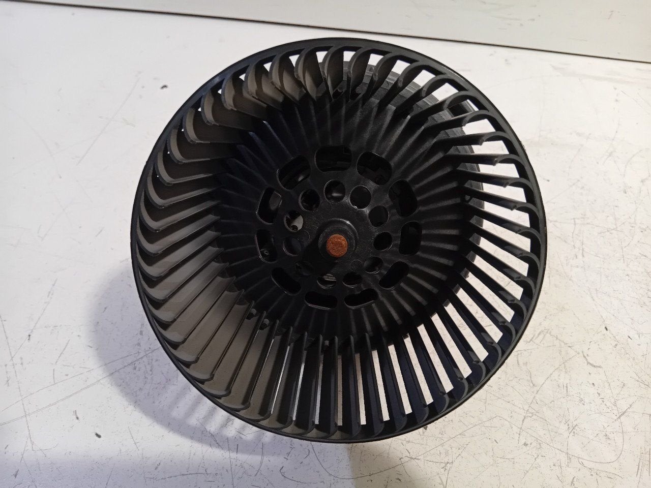 Kachel ventilator motor Peugeot 108, Onderdelen@venauto.nl, Van der Ven Autorecycling B.V., Gebruikt, Ettenseweg 76, 4706 PB Roosendaal, The Netherlands