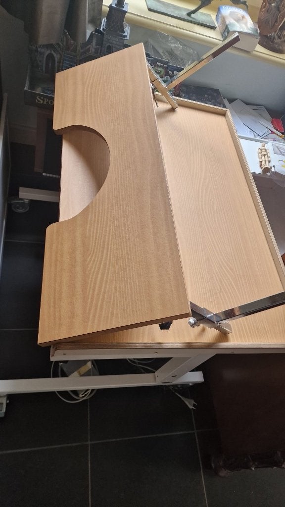 Rolstoelvriendelijk bureau, Ophalen, Gebruikt