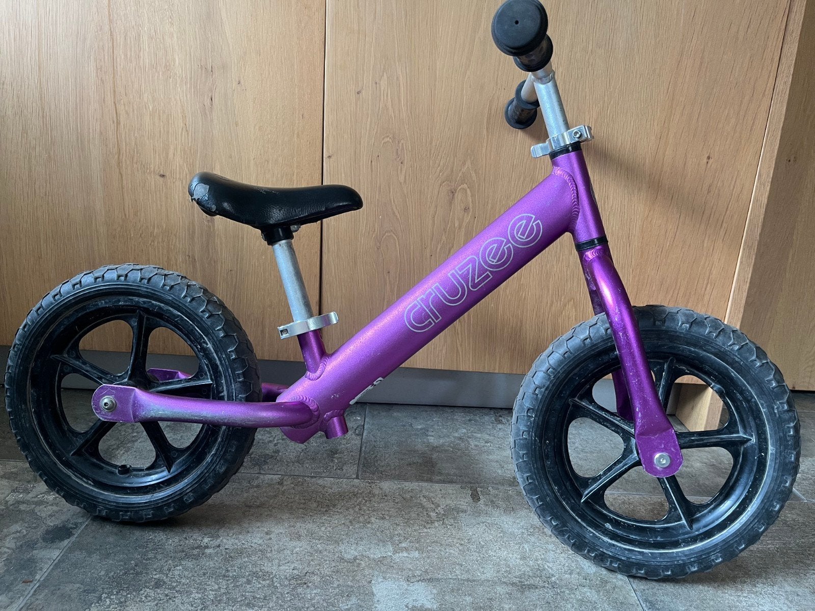 Cruzee loopfiets paars, Ophalen of Verzenden, Gebruikt, Minder dan 16 inch, Cruzee