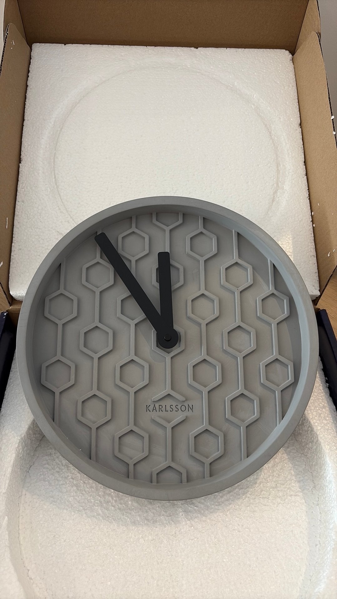 Wall clock Honeycomb concrete Grey, Ophalen, Wandklok, Grijs, Analoog