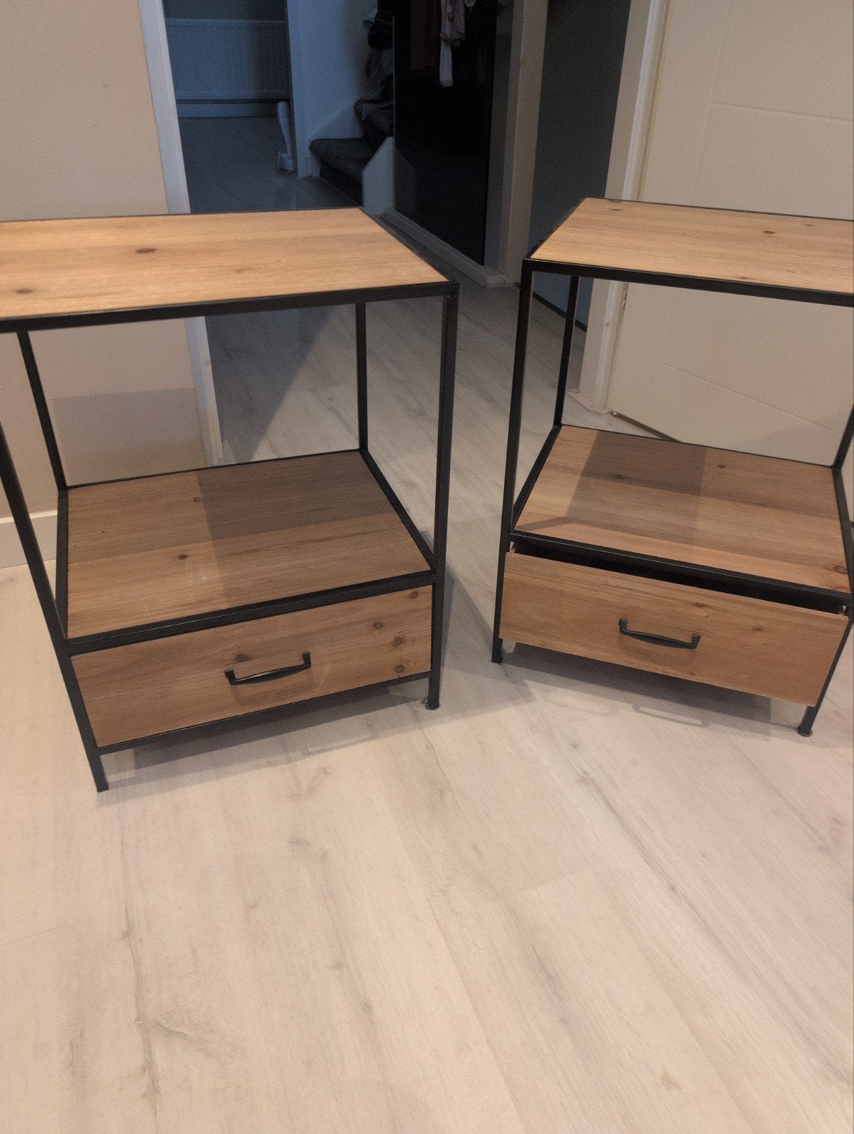 2 Nachtkastjes met Lade - Hout en Metaal - 60x46x37 cm, Ophalen, Overige materialen, Gebruikt, 55 tot 70 cm