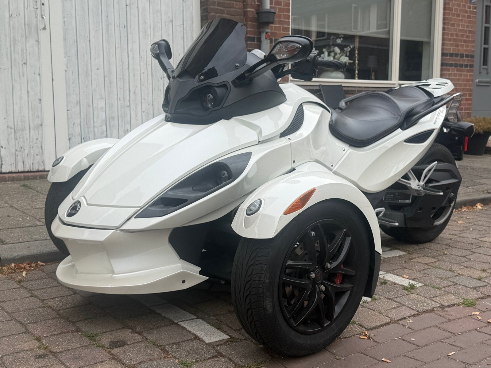 Can-Am Spyder - Unieke rijervaring!, 3 cilinders, 1000 cc