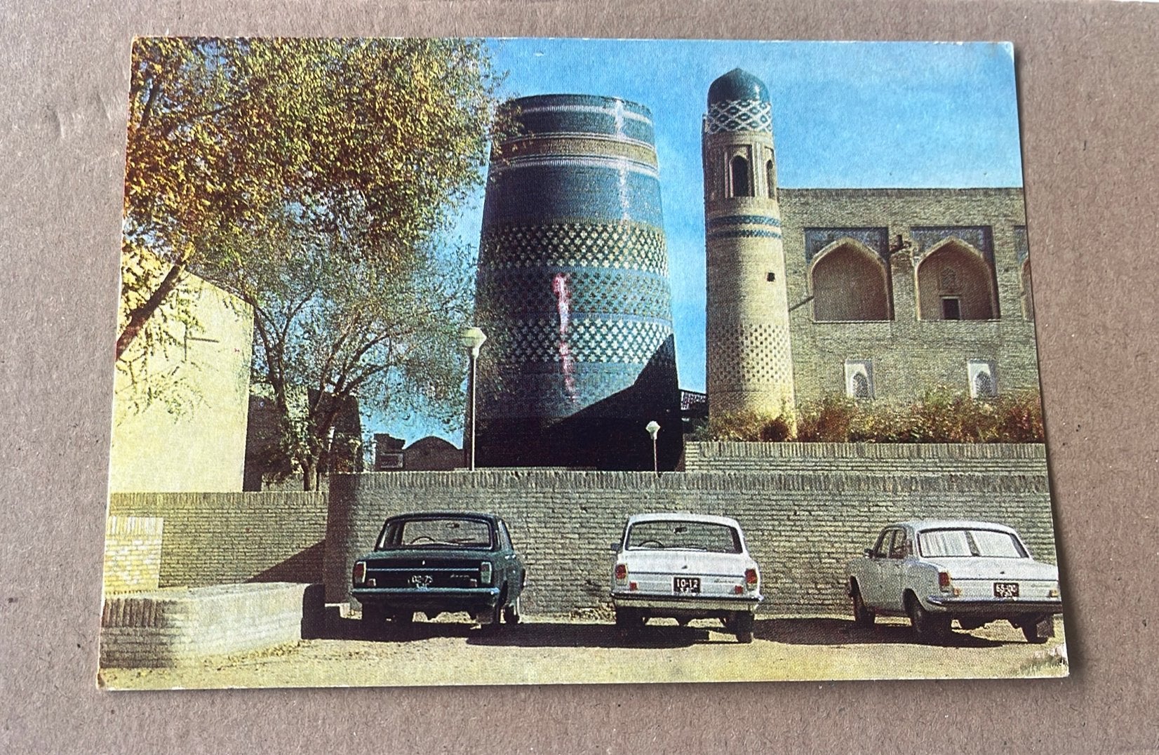Gaz 24 Volga Ford Taunus 12m Uzbekistan CCCP, Ophalen of Verzenden, 1980 tot heden, Gelopen, Voertuig
