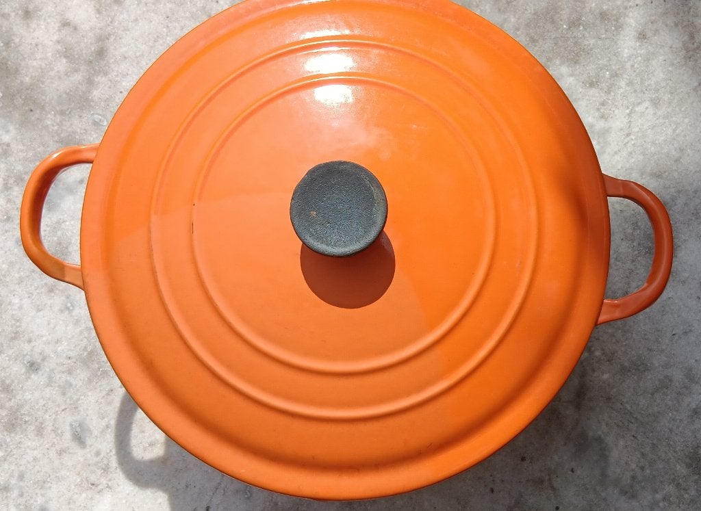 COUSANCES LE CREUSET gietijzer pan Ø 24 perfecte staat (LL2), Le Creuset, Ophalen of Verzenden, Gebruikt, Met deksel