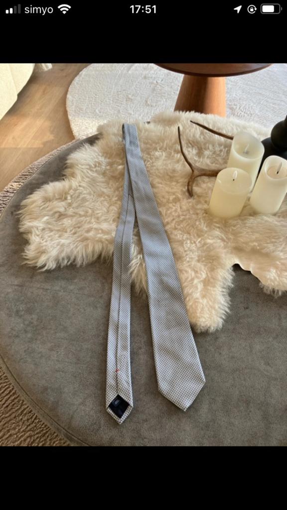 Tommy Hilfiger stropdas - Grijs met patroon, Kleding | Heren, Stropdassen, Ophalen of Verzenden, Zo goed als nieuw, Grijs, Met patroon