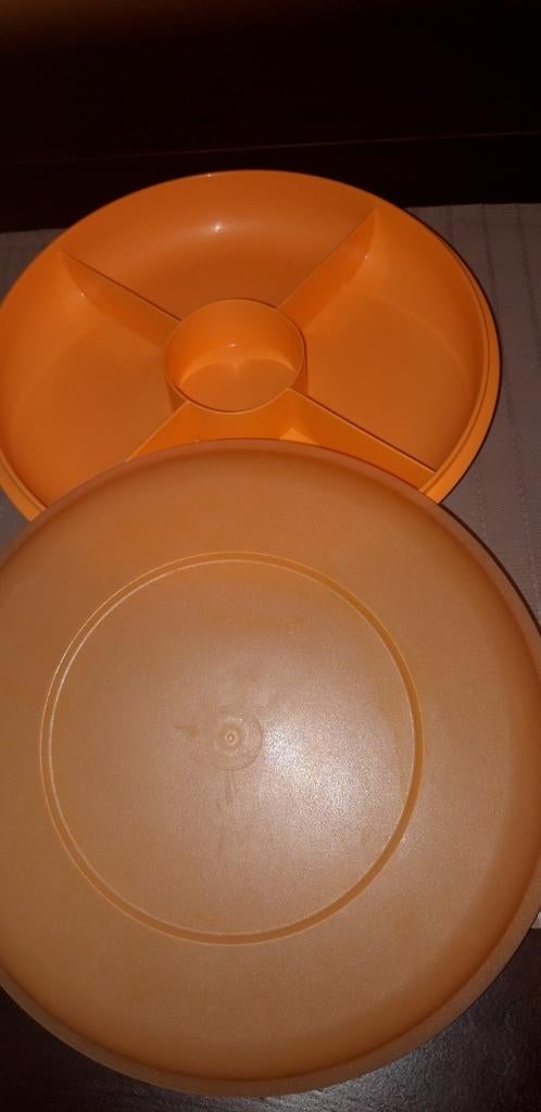 Tupperware hapjes schaal 27 cm doorsnee, Ophalen of Verzenden, Zo goed als nieuw, Schaal