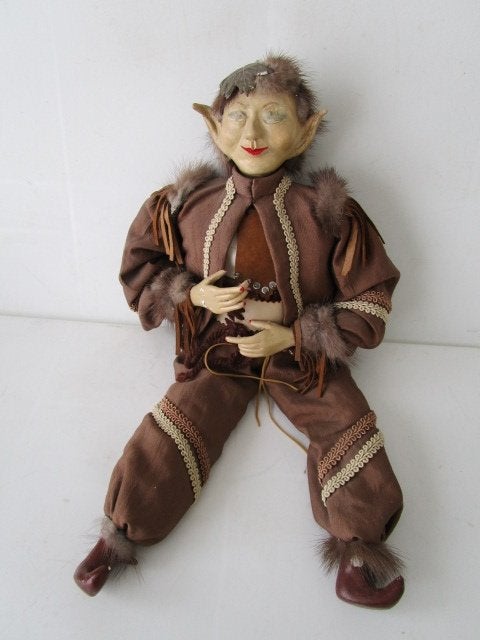 Handgemaakte pop / elf / bosnimf. Kleding aardetinten bruin., Ophalen, Zo goed als nieuw, Fantasy