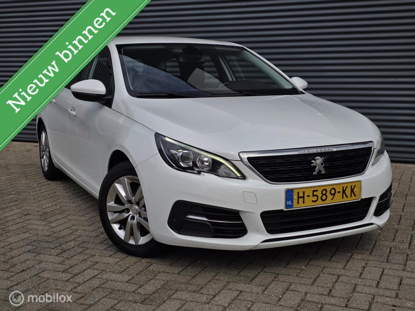 Peugeot 308 SW 1.2 PureTech Blue Lease Allure, Auto's, Peugeot, Voorwielaandrijving, Gebruikt, Euro 6, 1199 cc