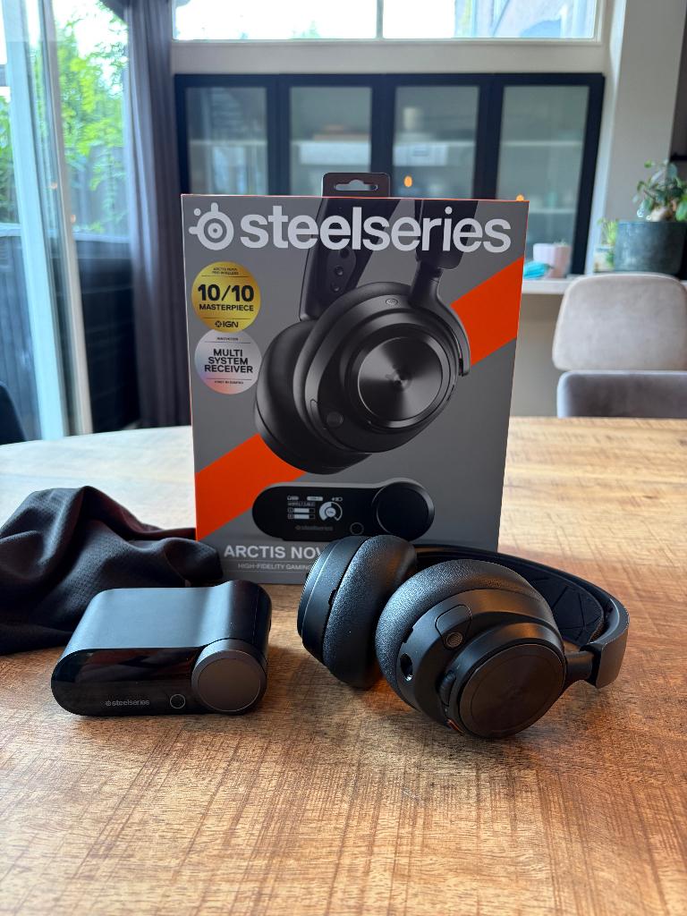 SteelSeries Arctis Nova Pro - Draadloze Gaming Headset ZGAN, Computers en Software, Headsets, Zo goed als nieuw, Over-ear, Draadloos