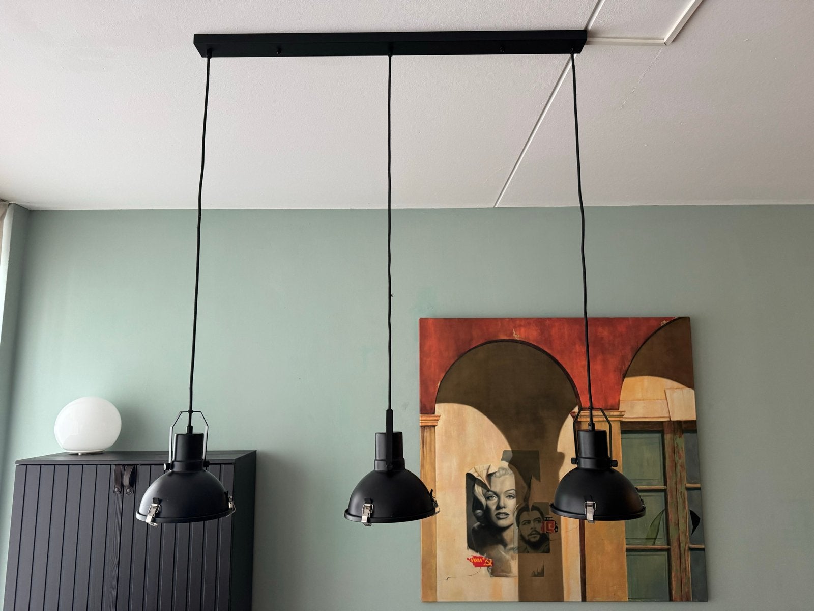 Set van 3 zwarte hanglampen - industrieel design, Ophalen, Gebruikt, Metaal, E27 (groot)