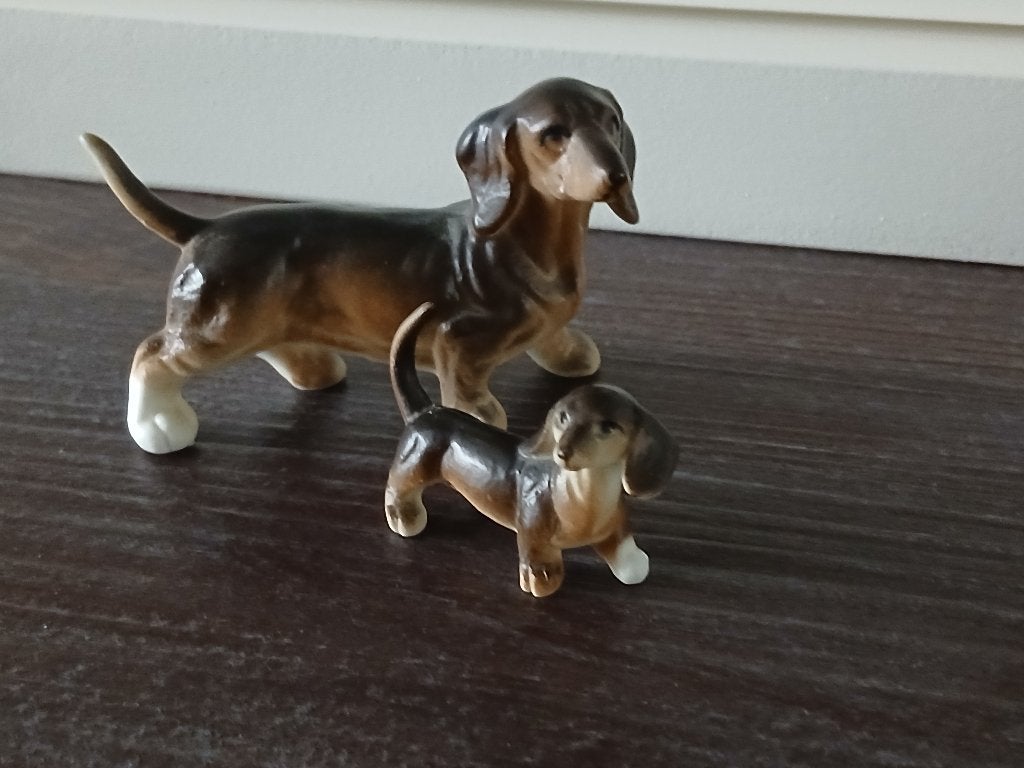2 Teckel  Beeldjes, Ophalen of Verzenden, Zo goed als nieuw, Dier