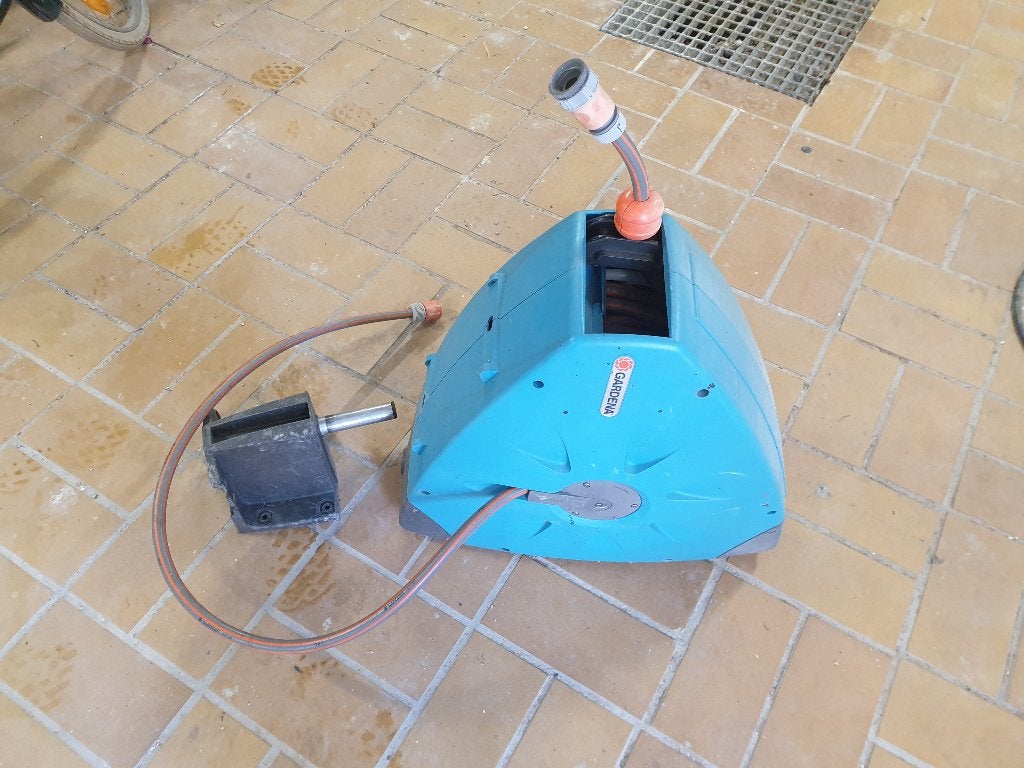 Gardena Tuinslanghaspel - Automatisch oprollen, Ophalen, Gebruikt, Tuinslanghaspel
