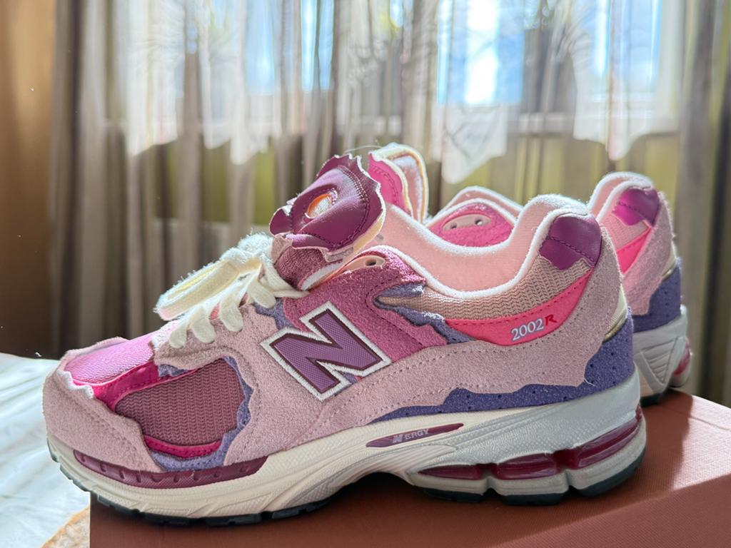 New Balance 2002R Protection Pack Pink (Replica), Kleding | Dames, Schoenen, Ophalen of Verzenden, Zo goed als nieuw, Roze, Sneakers of Gympen
