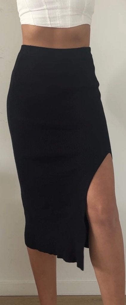 Black Midi Skirt with Side Slit – Stradivarius – 15euro - S, Verzenden, Zwart, Nieuw, Maat 36 (S)