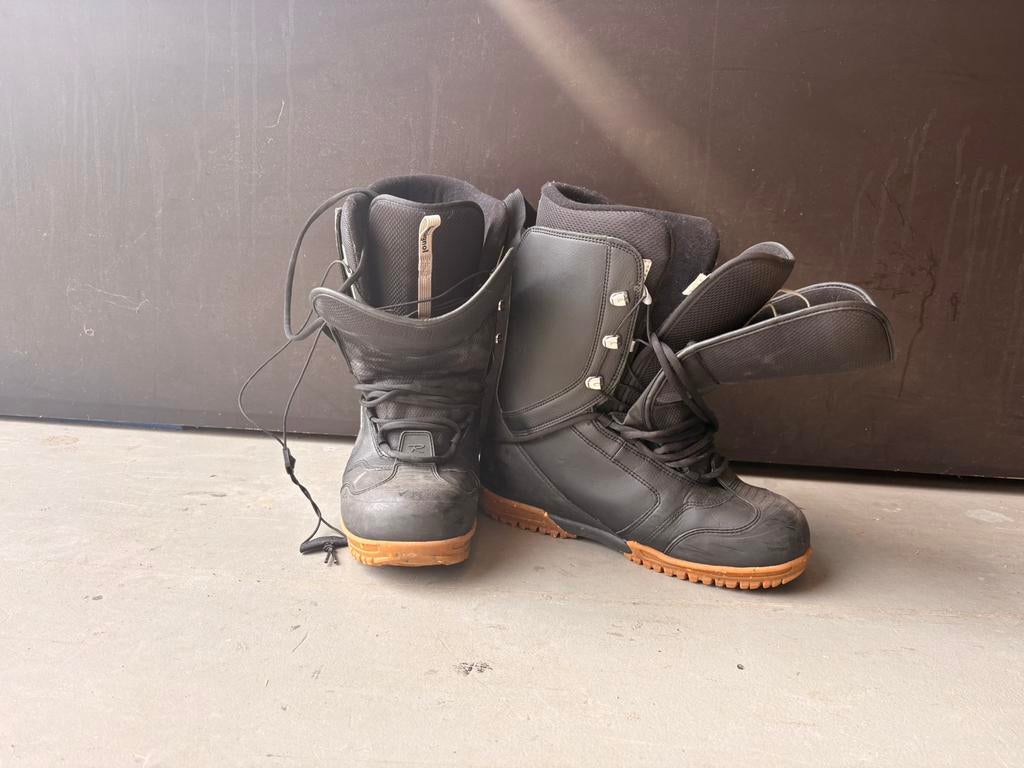 Snowboardschoenen, Ophalen of Verzenden, Zo goed als nieuw, Schoenen